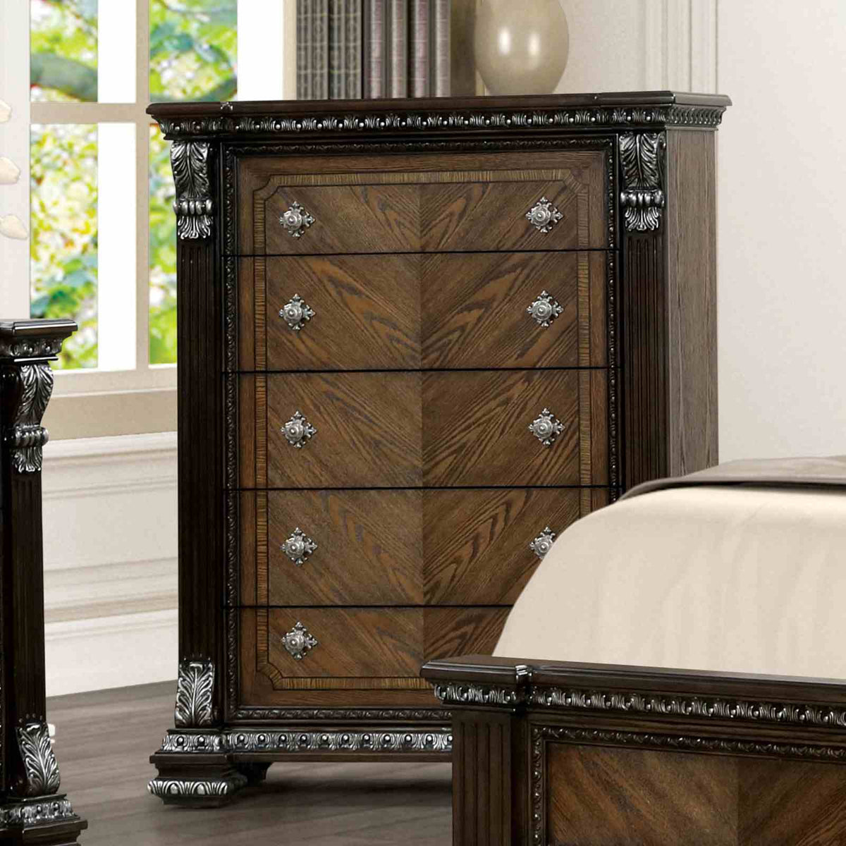 Promenade Chest