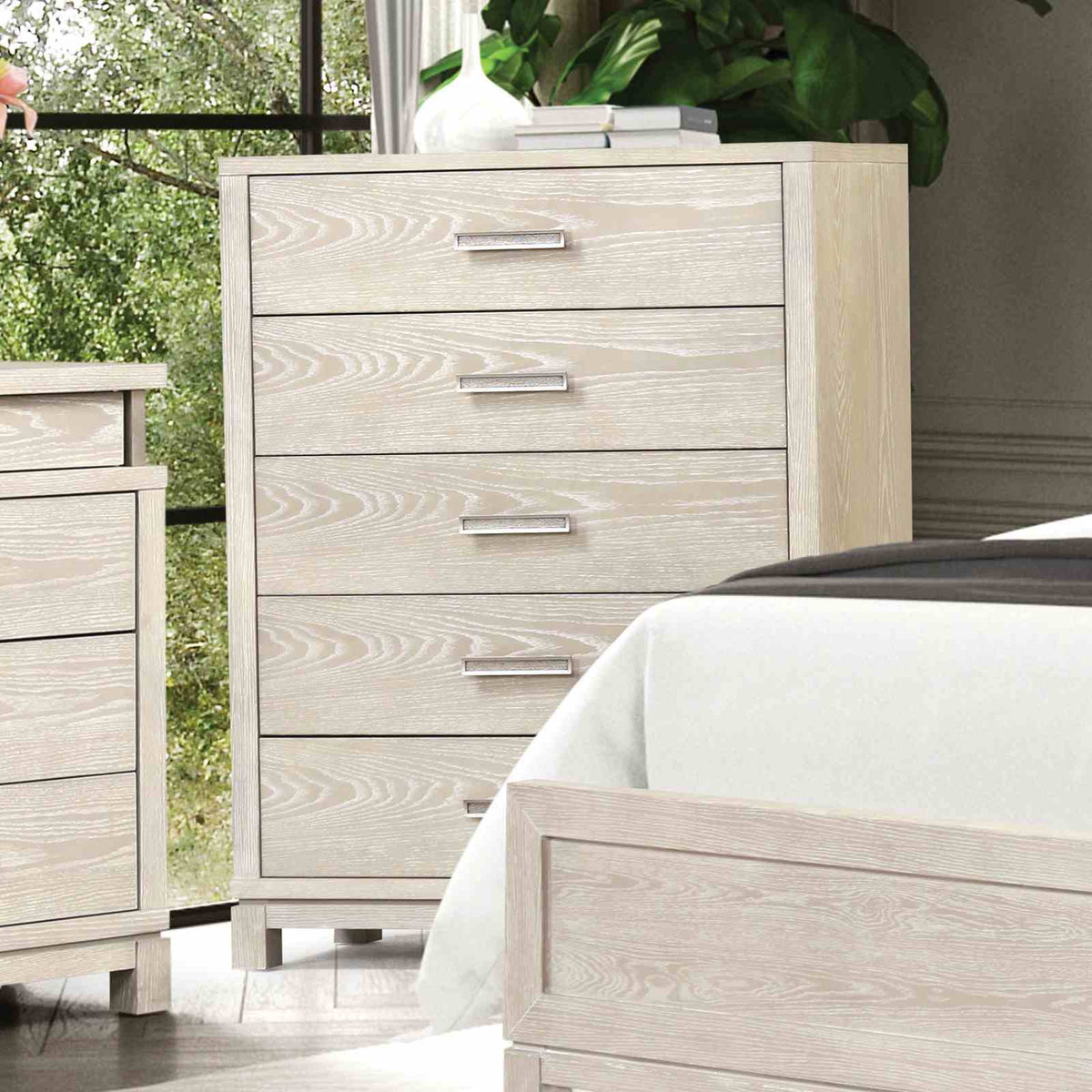 Lafayette Chest