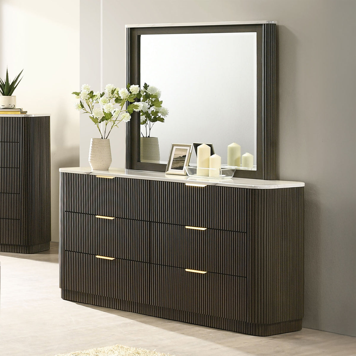 Lantrisant Dresser