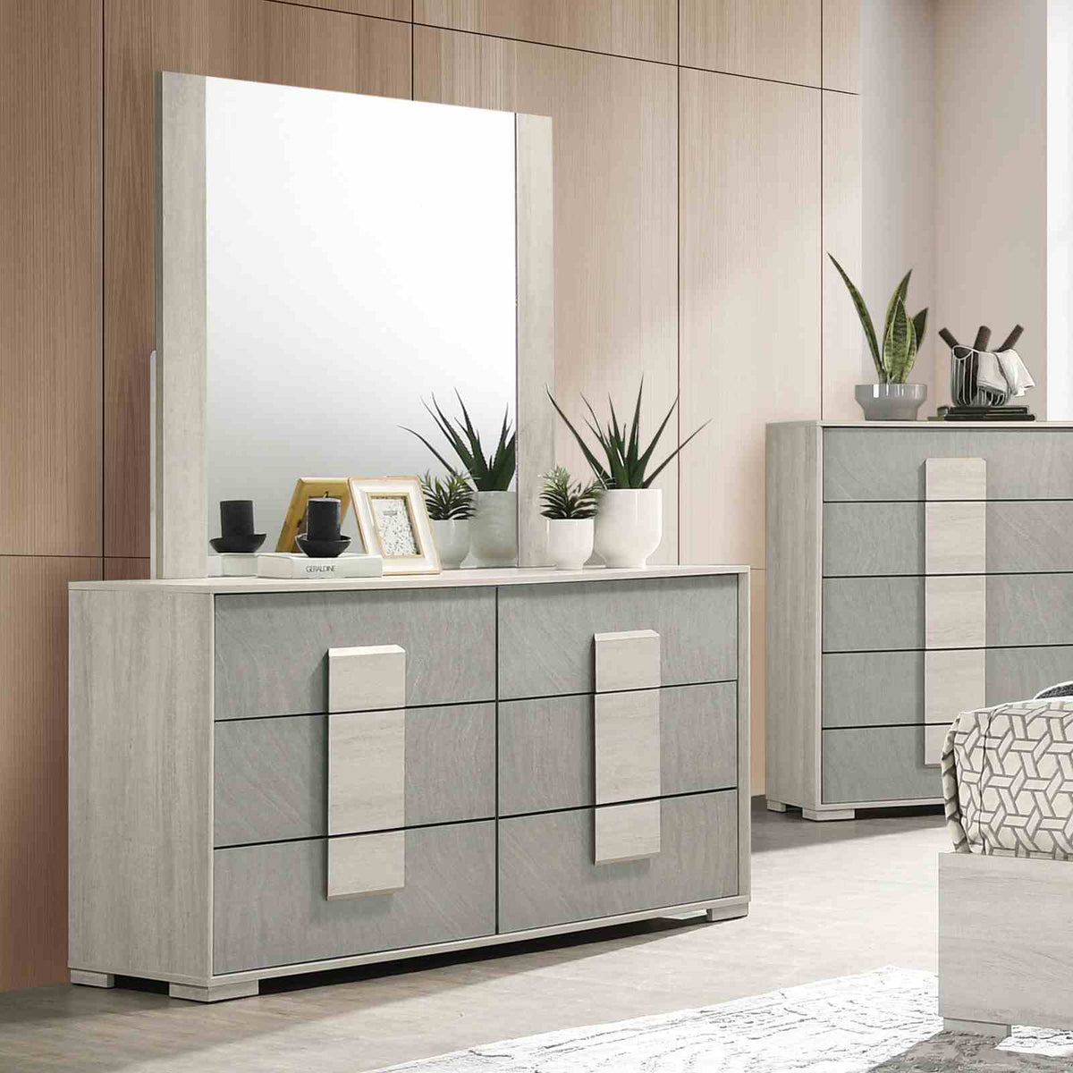 Lincolt Dresser