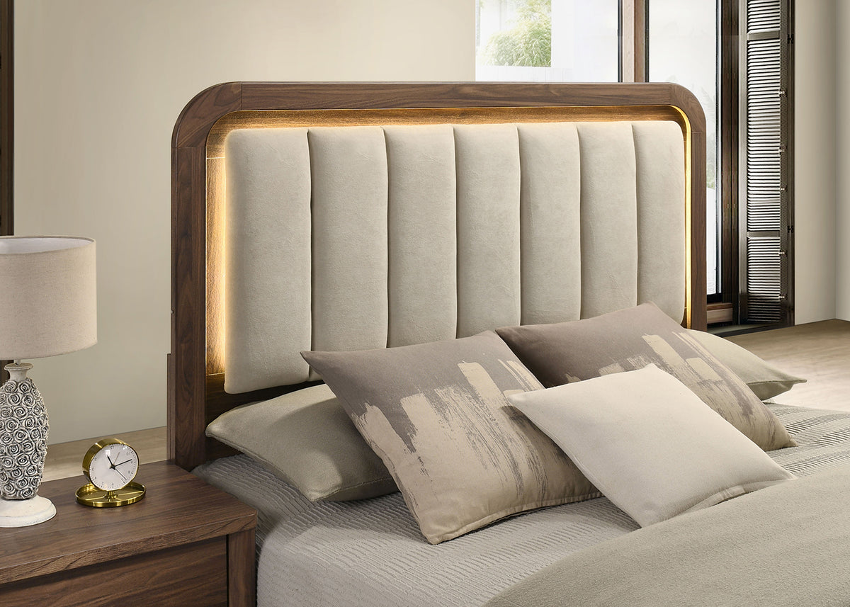 Hayward Bed