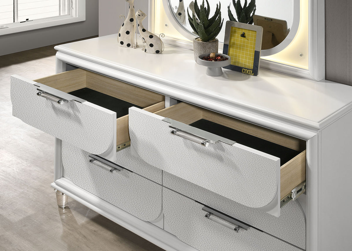 Lareina Dresser