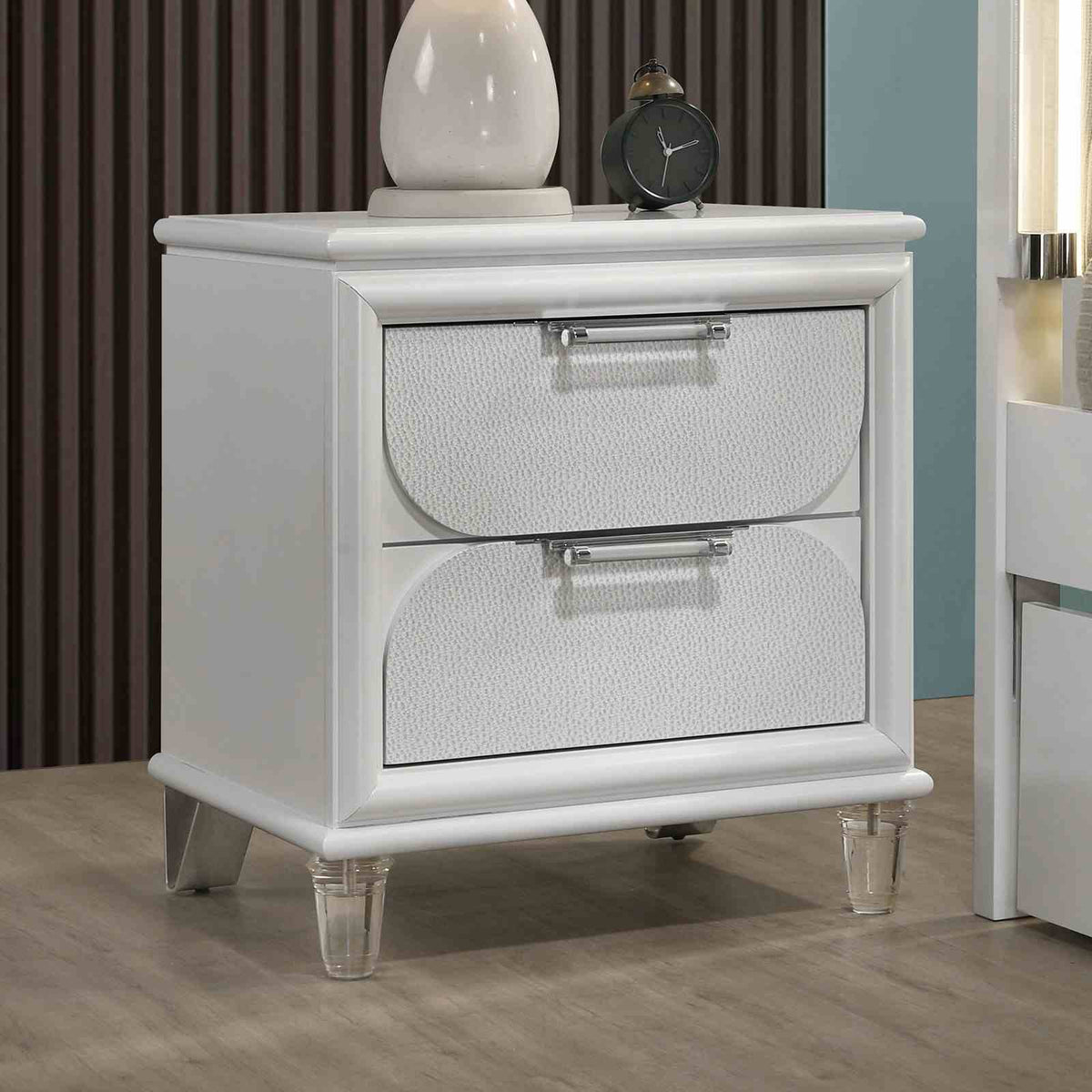 Lareina Bedroom Set