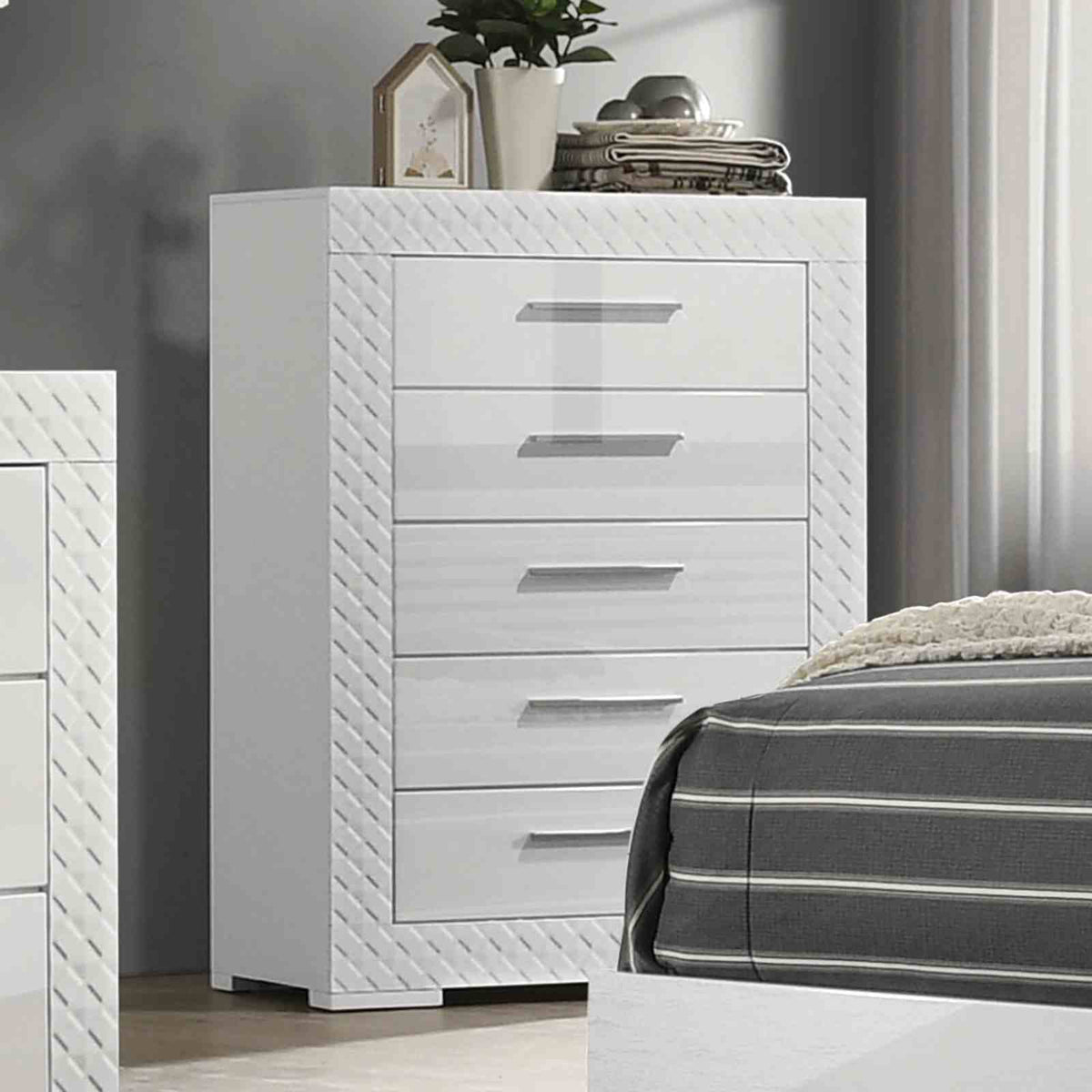 Whitby Chest