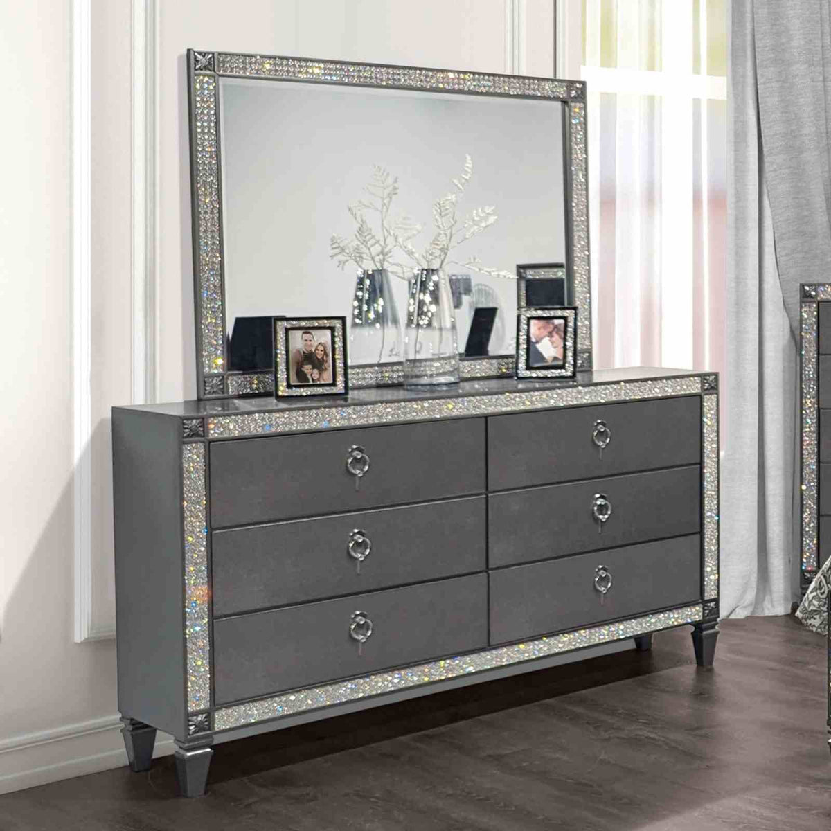 Titania Dresser