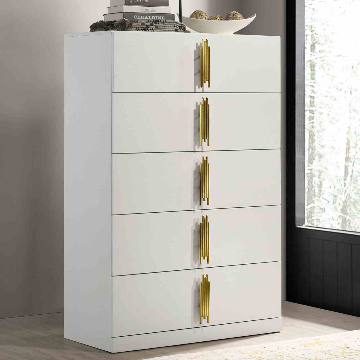 Basildon Chest