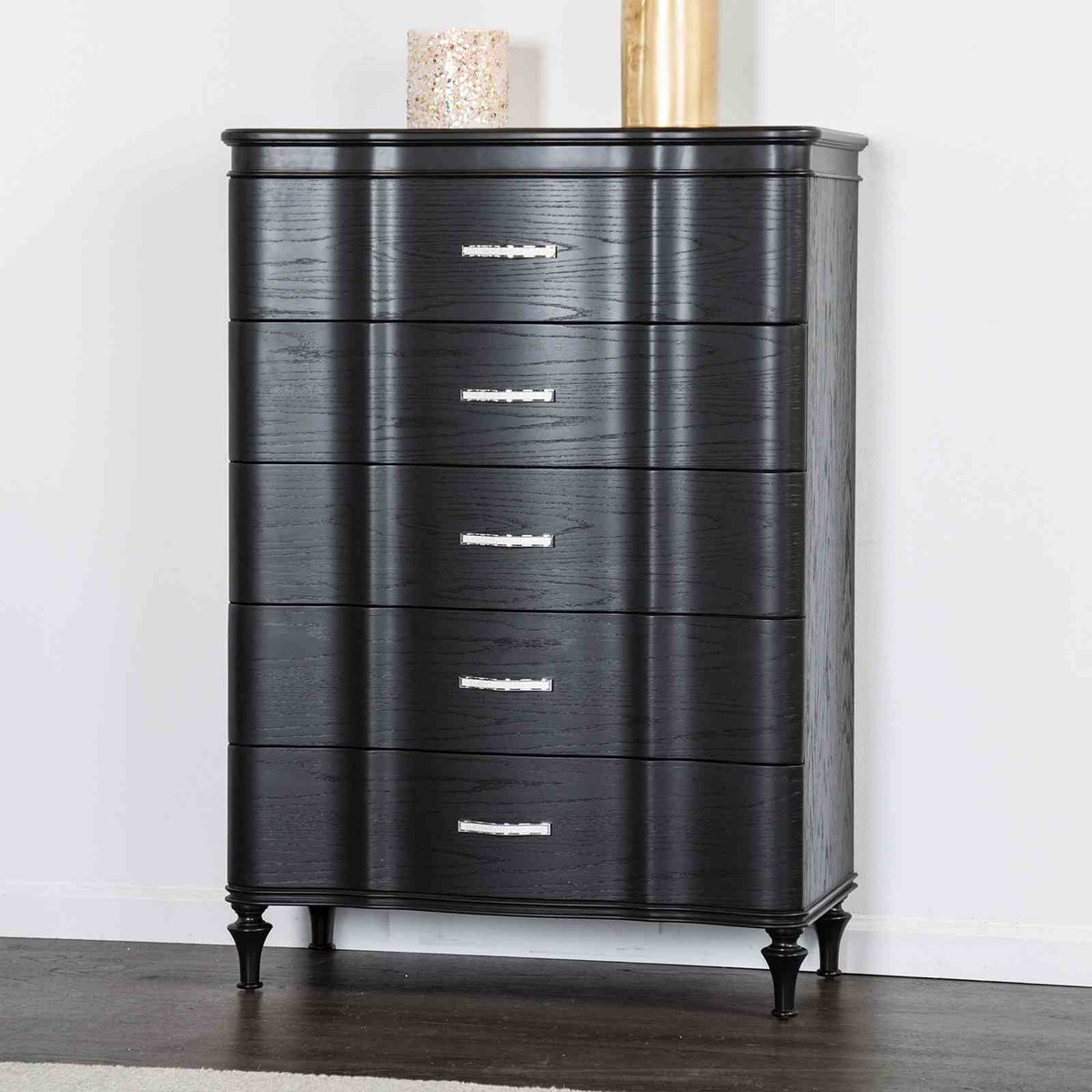 Melodi Parc Chest