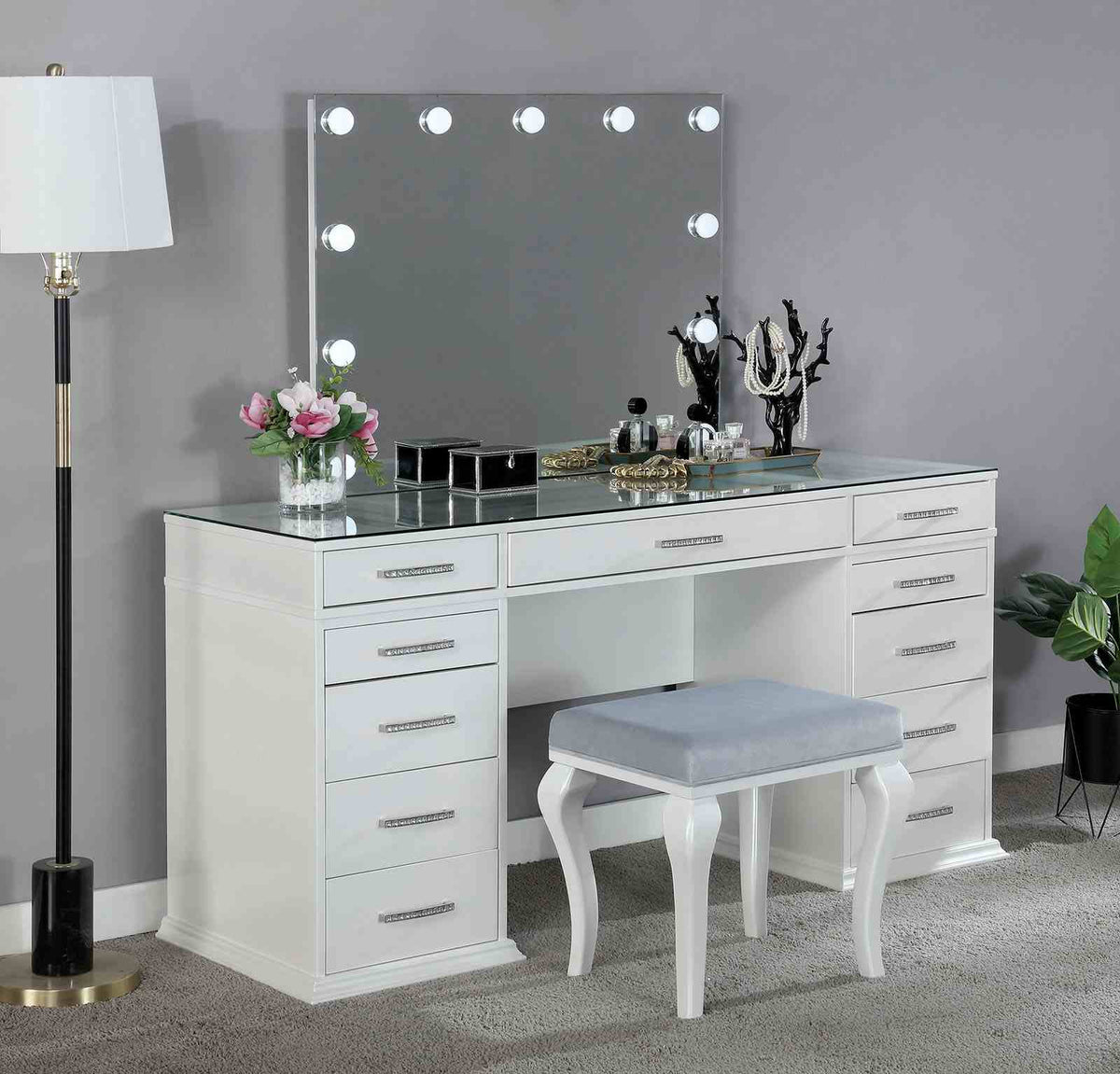 Valentina Vanity