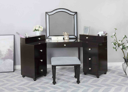 Tracie Vanity