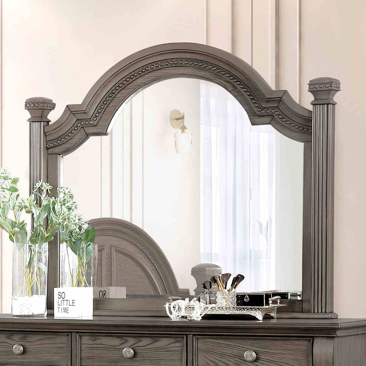 Pamphilos Mirror