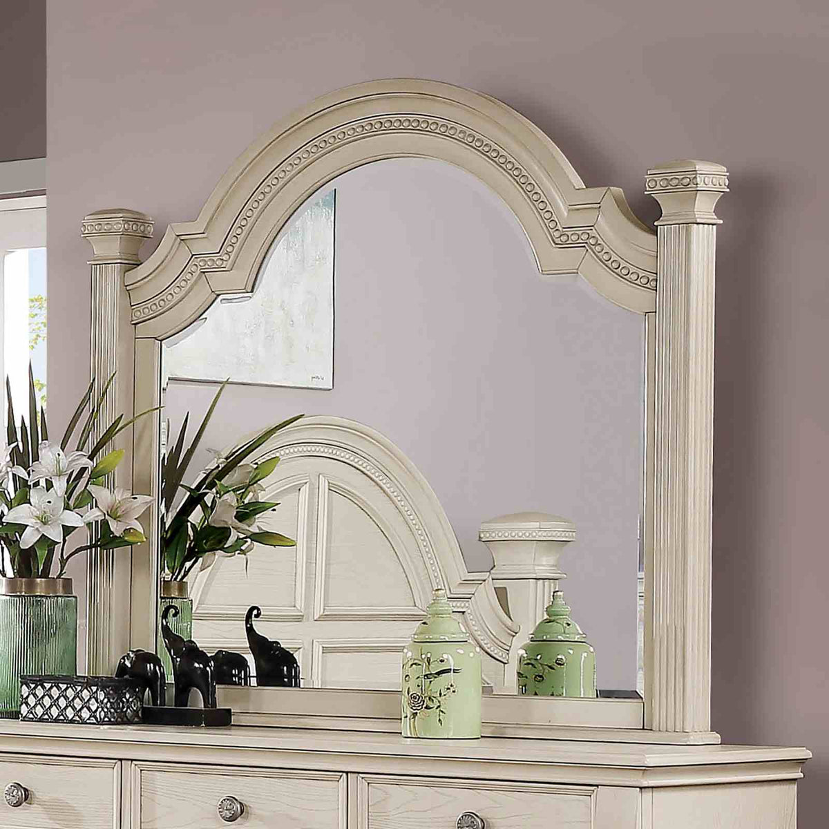 Pamphilos Mirror