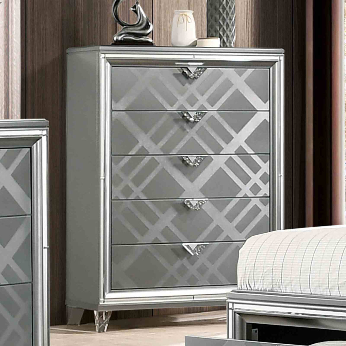 Emmeline Chest