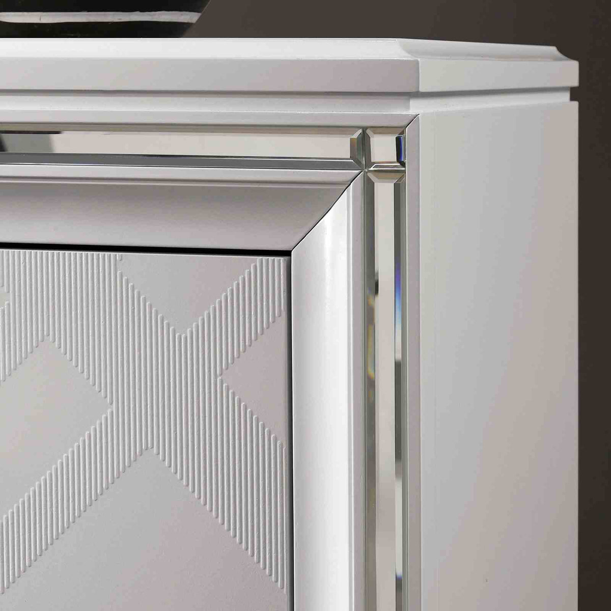 Emmeline Chest