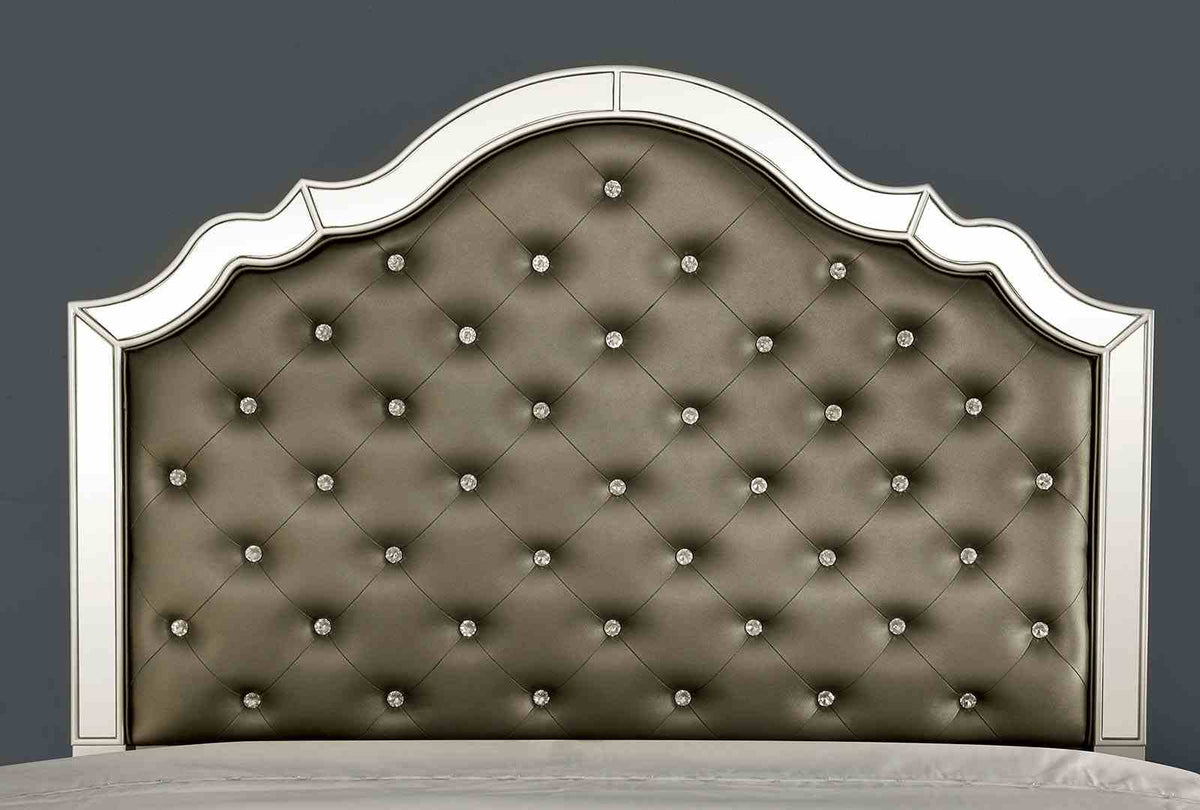 Eliora Bed
