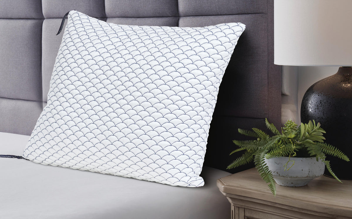 DreamCloudTM Classic Pillow (Set of 4)