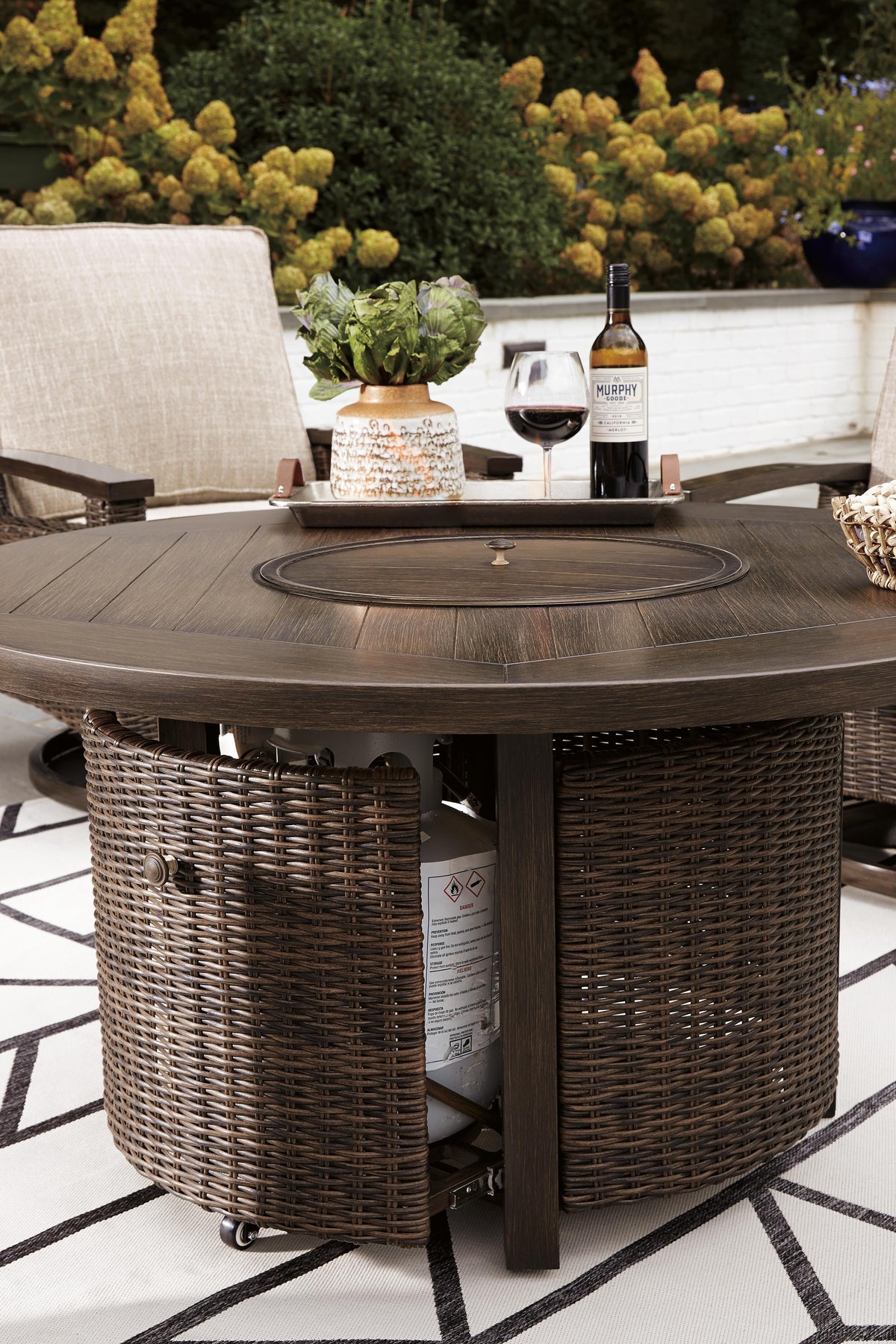 Paradise Trail Outdoor Fire Pit Table with 4 Lounge Chairs