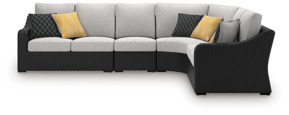 Beachcroft 4-Piece Outdoor Sectional
