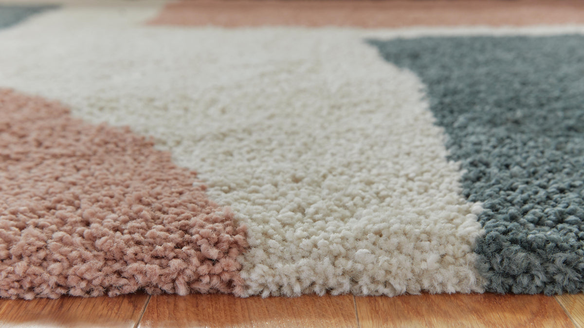 Flynnwick 5' x 7' Rug
