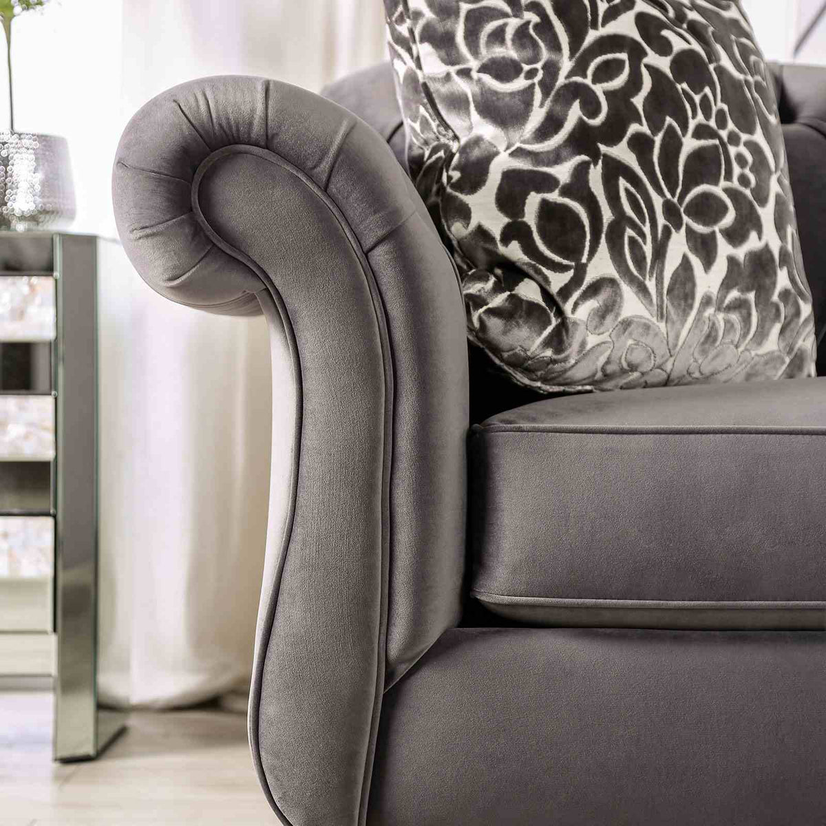 Antoinette Upholstery Set