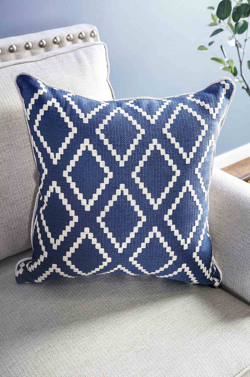 Giovanni Sofa