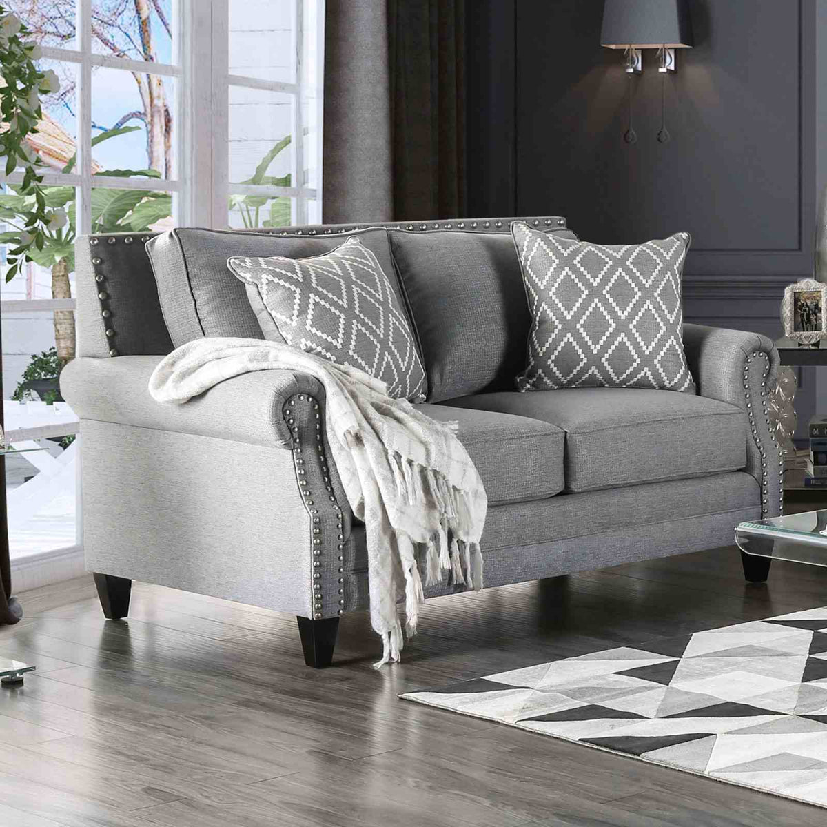 Giovanni Loveseat