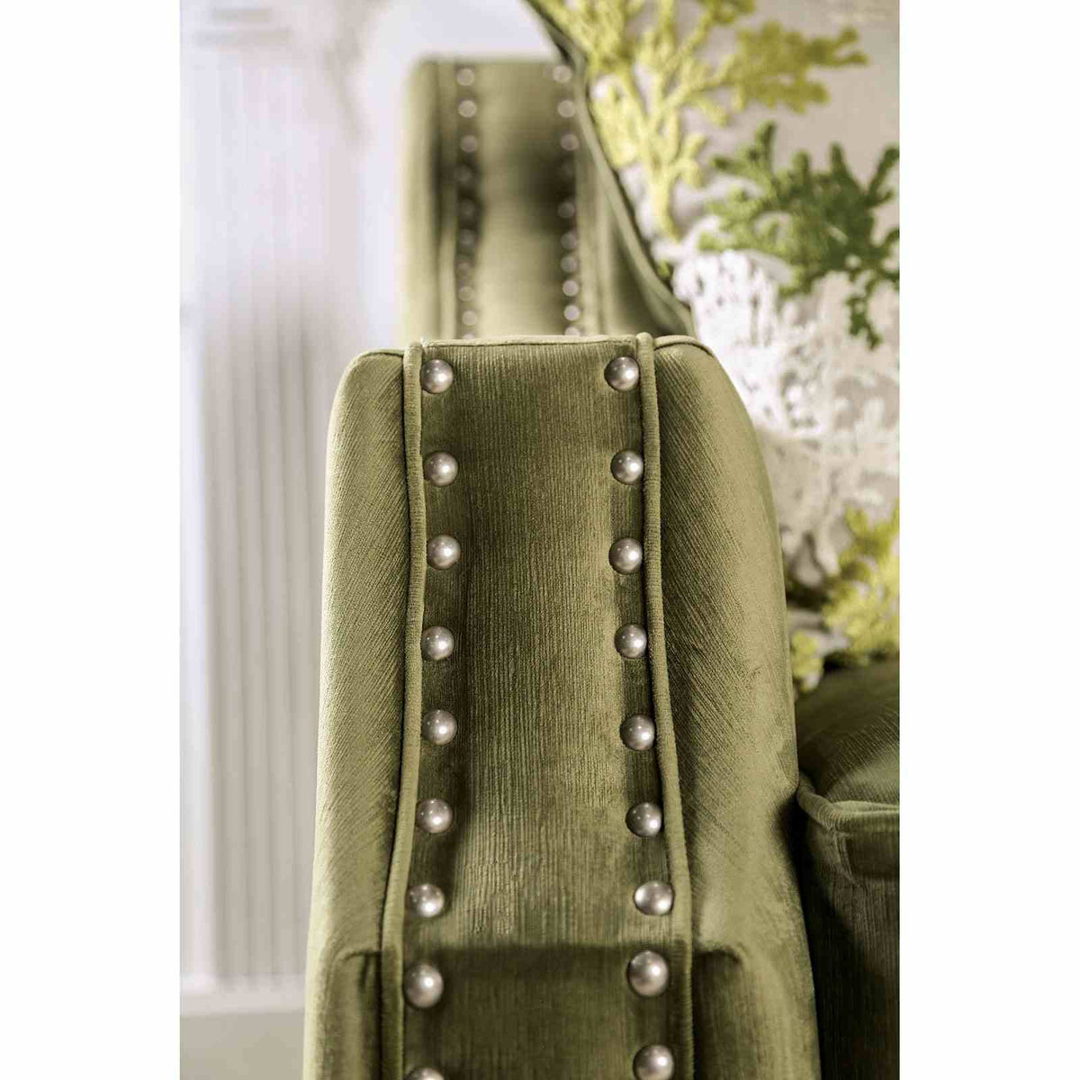 Kaye Loveseat