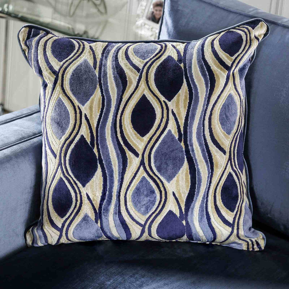 Jodie Loveseat
