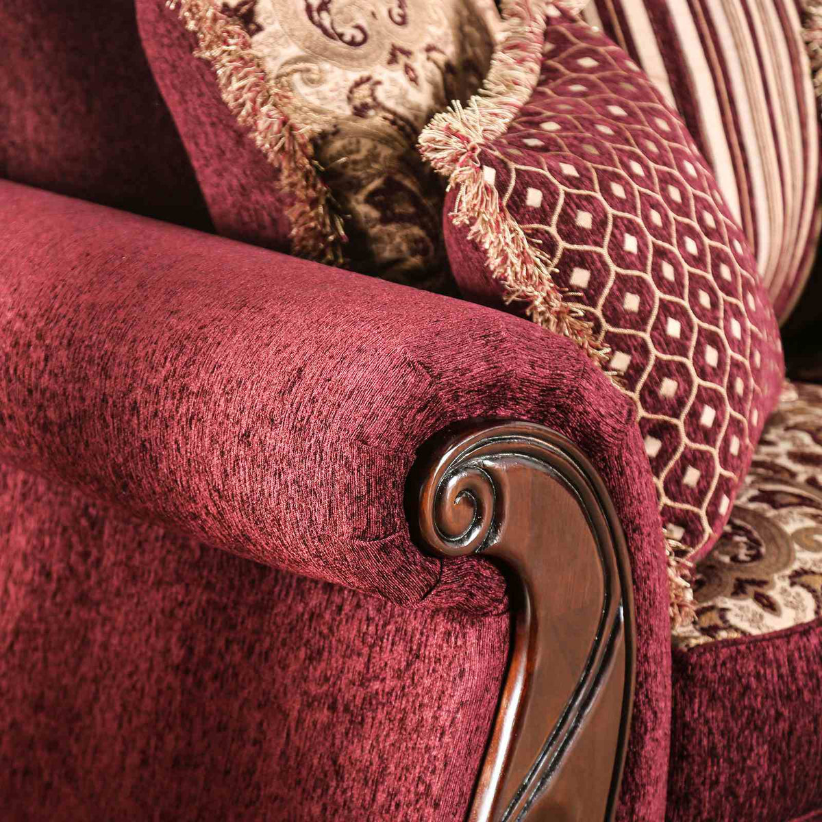 Tabitha Loveseat