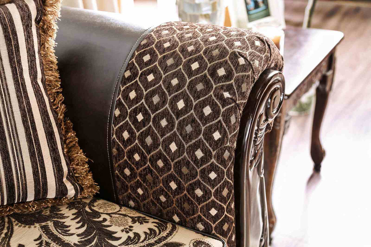 Quirino Sofa