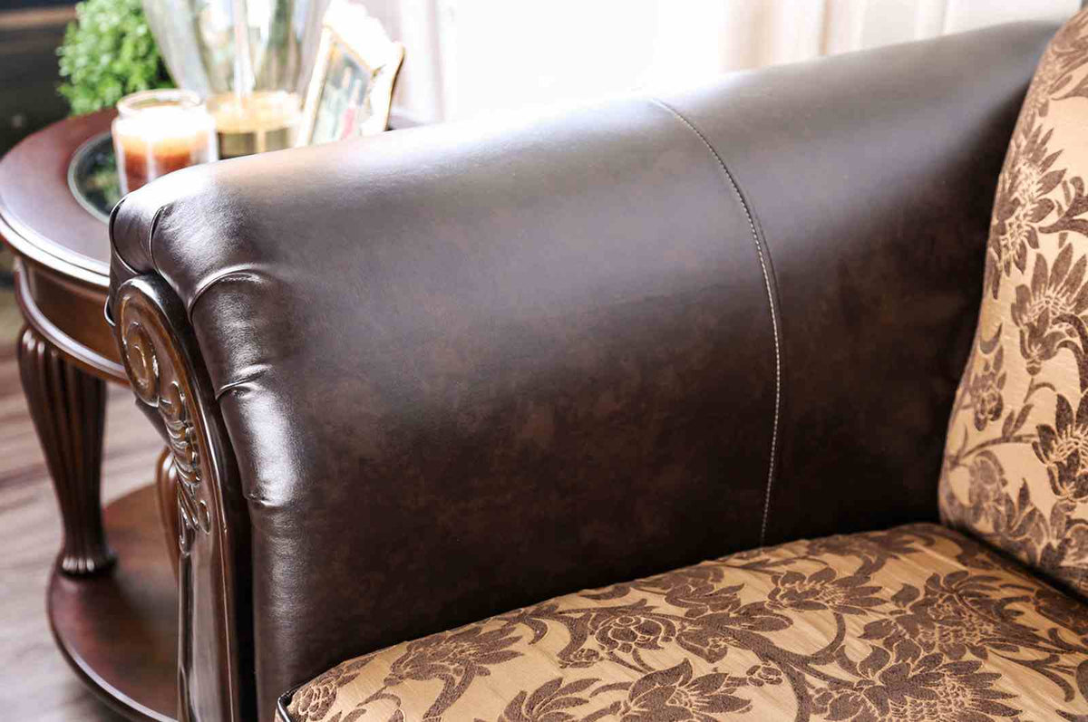Quirino Sofa