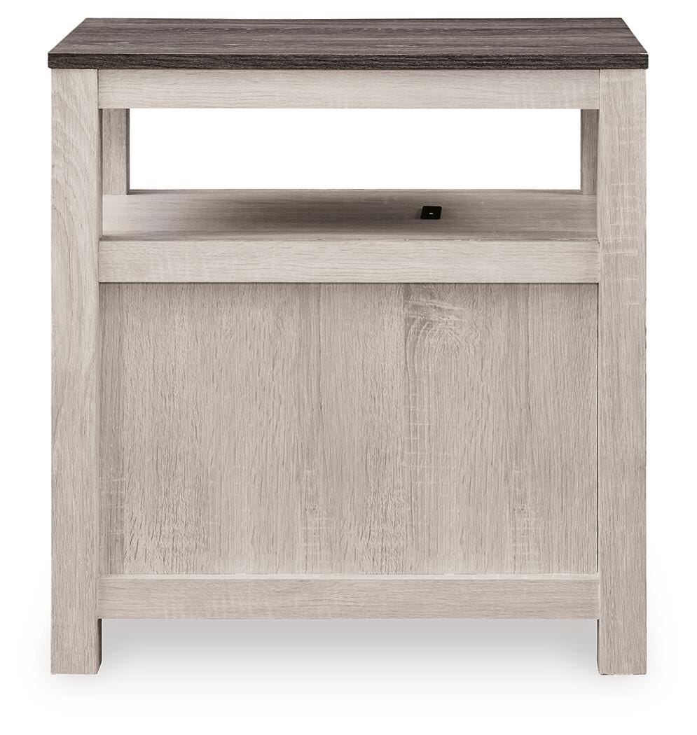 Fendenmore Chairside End Table