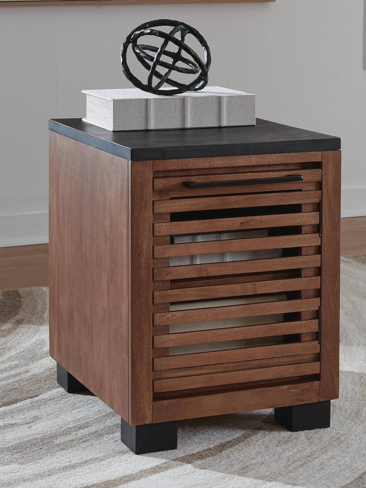 Kallari Chairside End Table