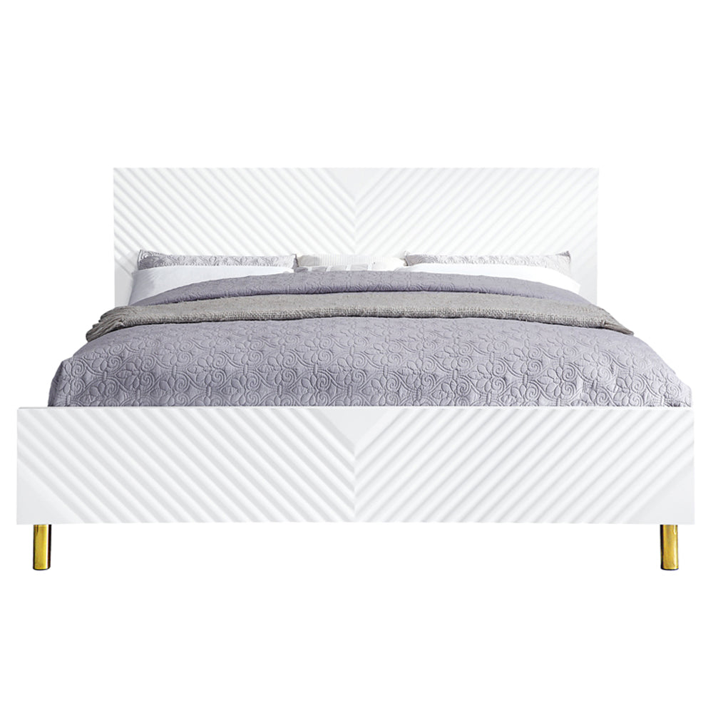 Gaines Eastern King Bed