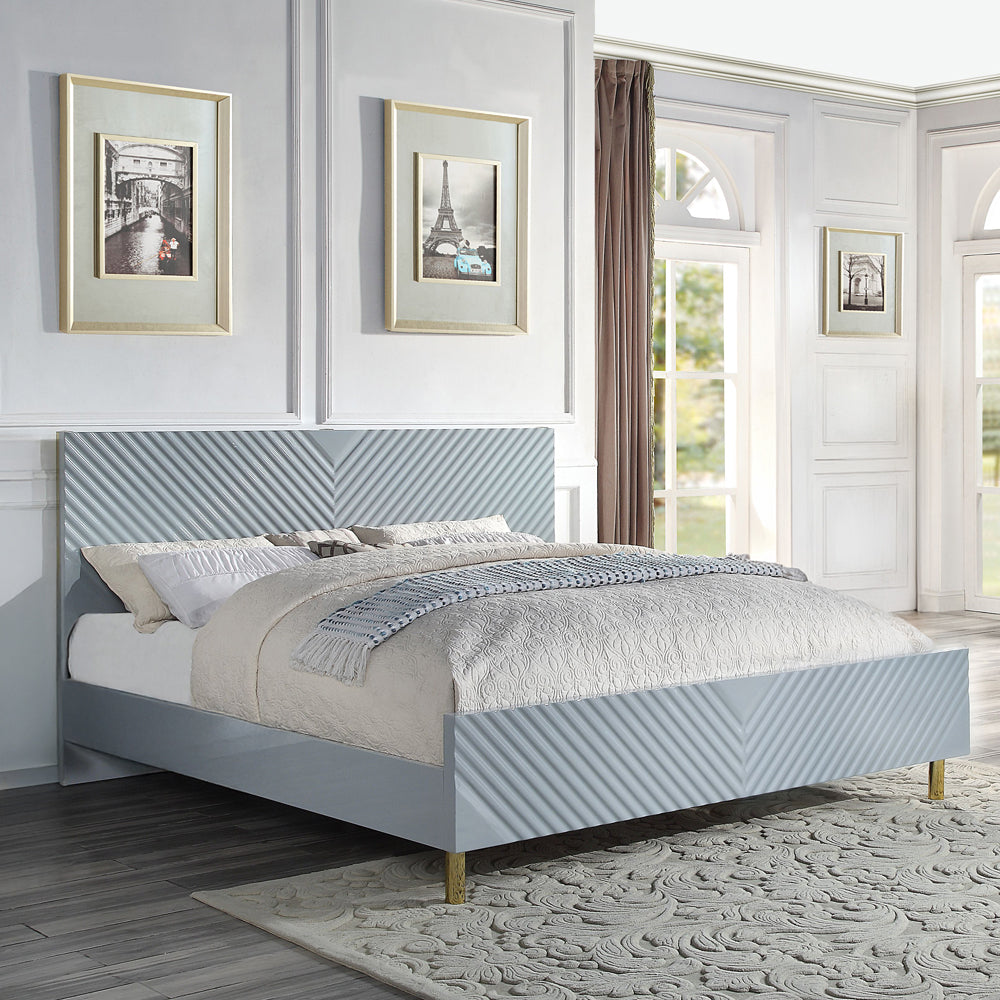 Gaines Eastern King Bed