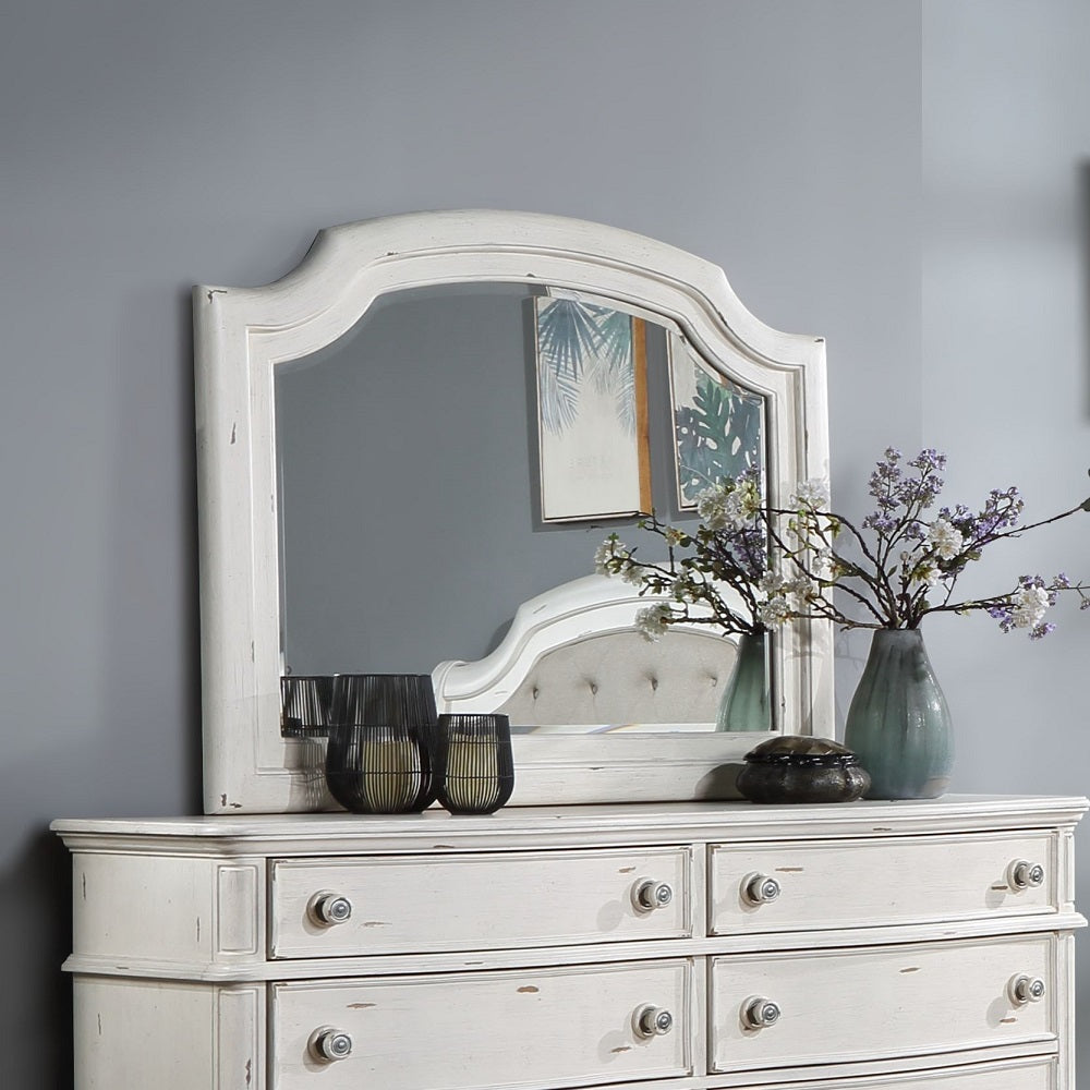 Jaqueline Mirror