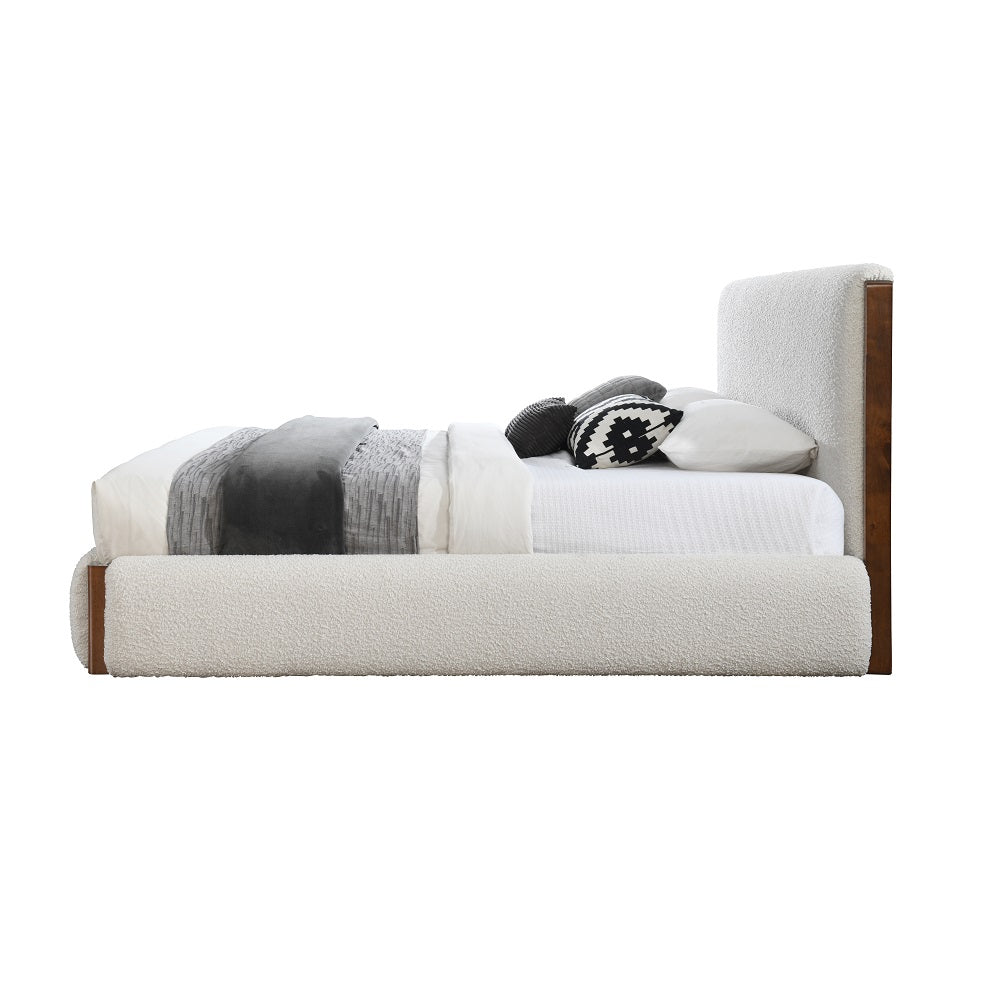 Sandro Eastern King Bed