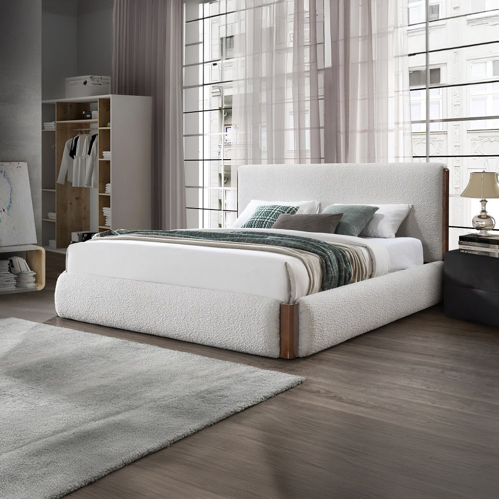 Sandro Eastern King Bed