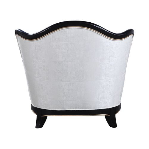 Nurmive Chair w/2 Pillows