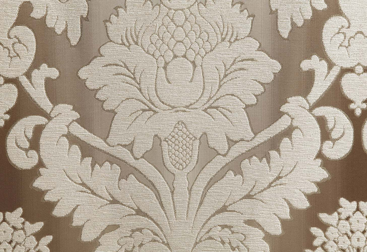 Vanaheim Sofa w/7 Pillows