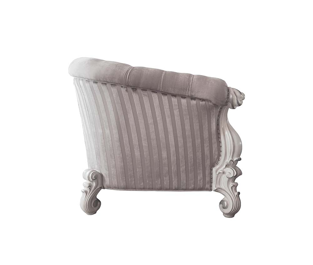 Versailles Loveseat w/5 Pillows
