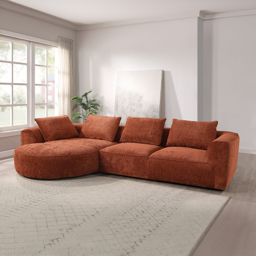 Aceso Sectional Sofa w/4 Pillows